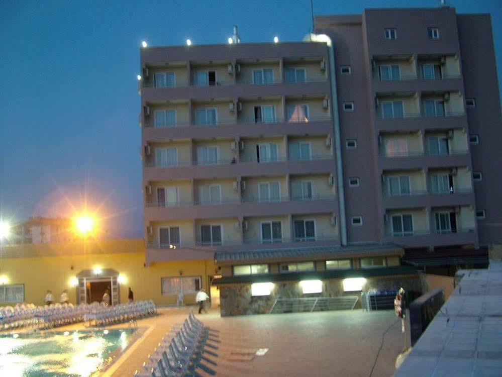 Hotel Metropolis Torbalı Exteriér fotografie