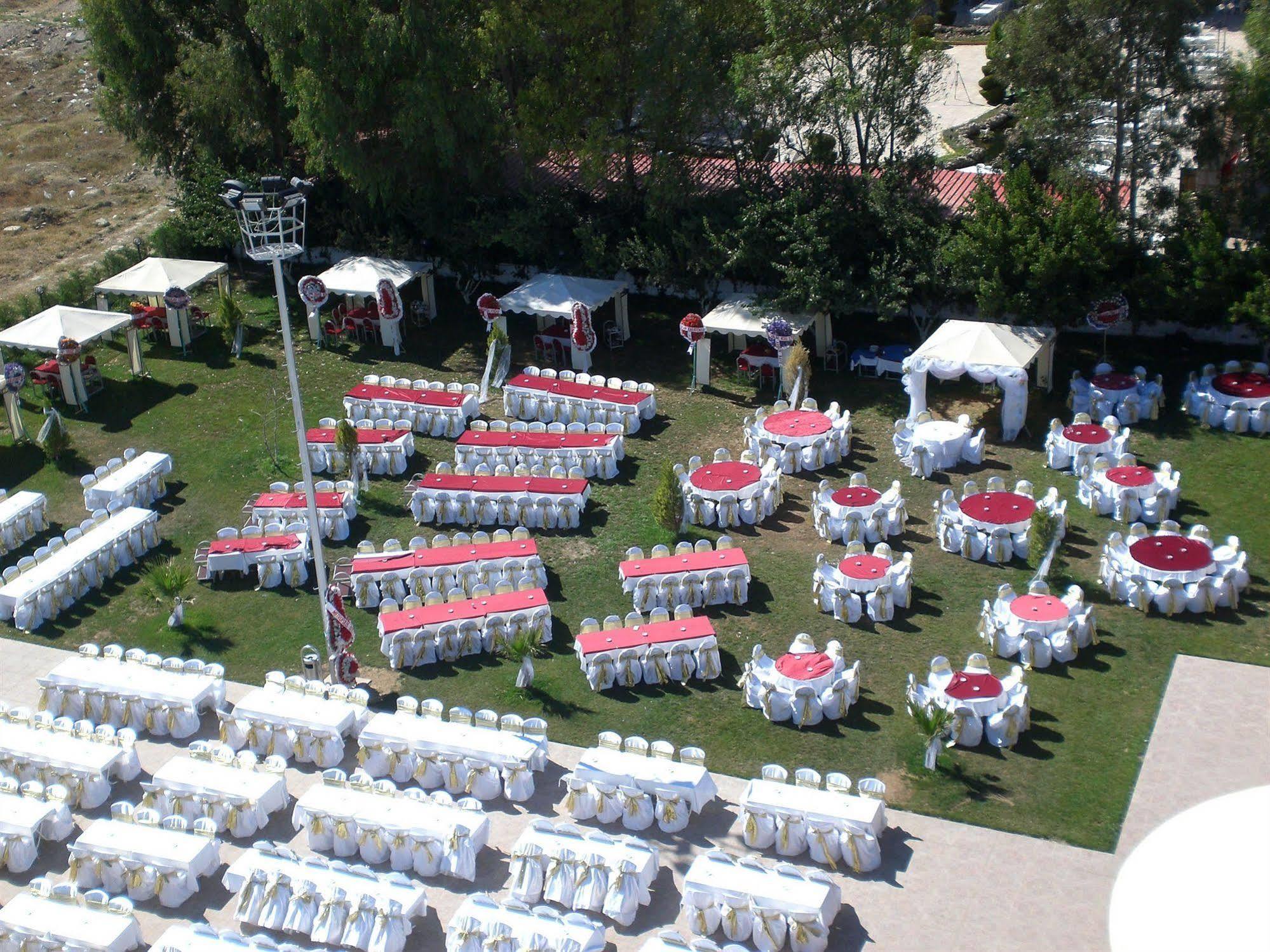 Hotel Metropolis Torbalı Exteriér fotografie