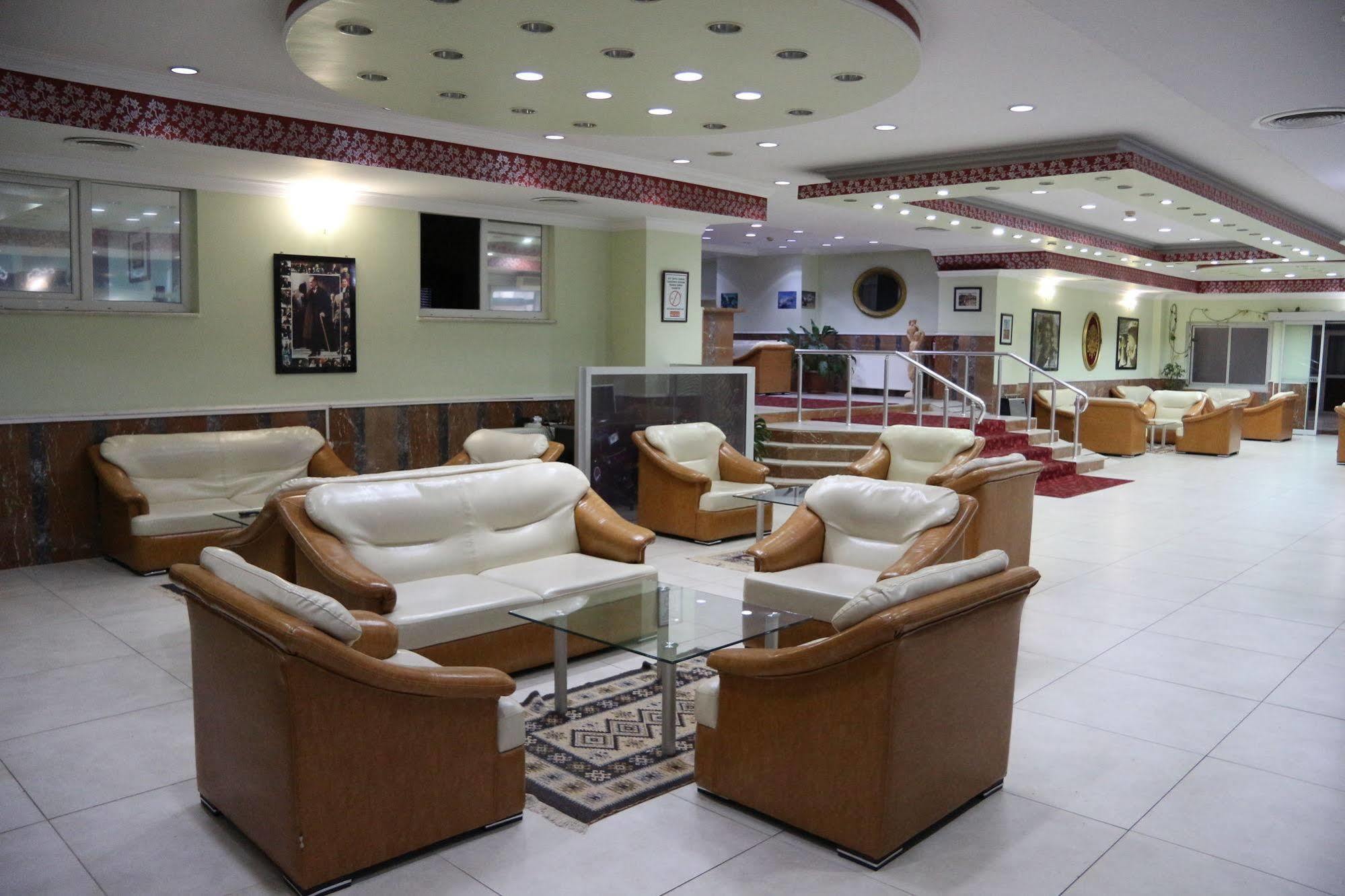 Hotel Metropolis Torbalı Exteriér fotografie