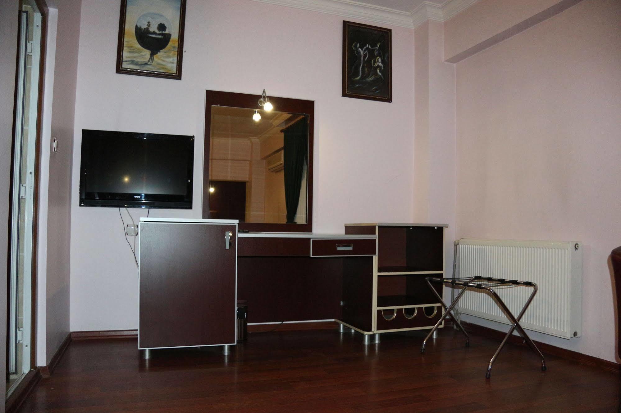 Hotel Metropolis Torbalı Exteriér fotografie